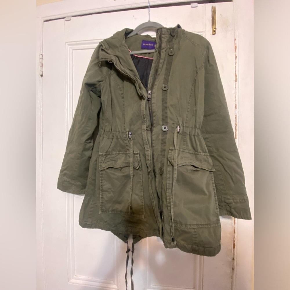 Madden Girl Juniors Women Sz: Medium Green with Zip & Buttons minus faux fur 💚